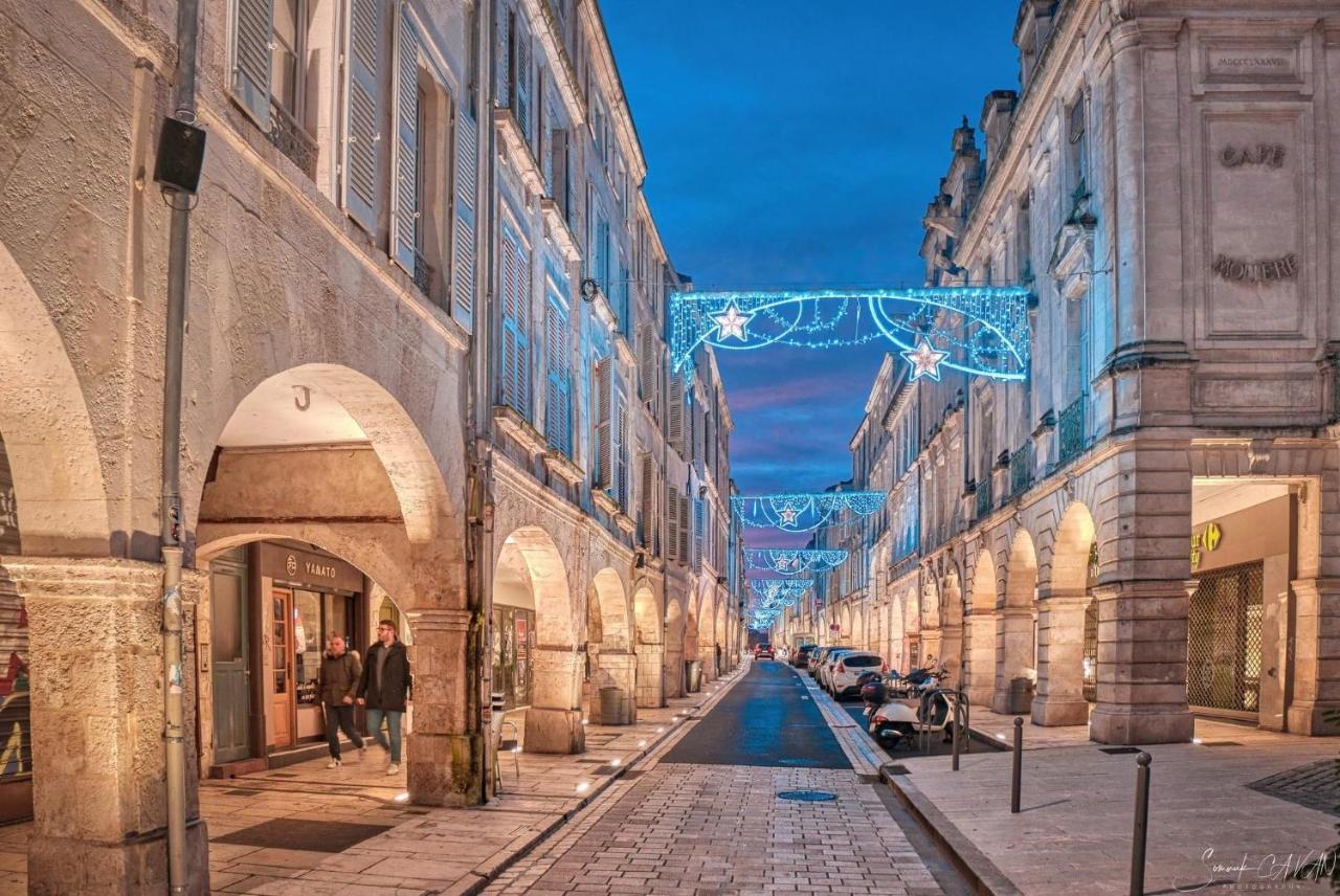 Appartement Tout Confort En Mezzanine A 20Mn A Pied Du Centre-Ville Avec Tv Et Wifi لا روشيل المظهر الخارجي الصورة