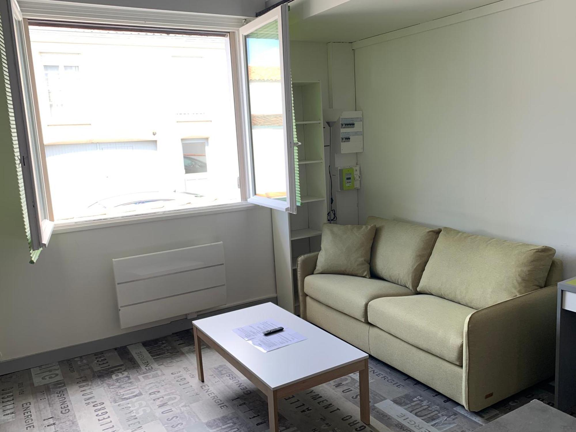 Appartement Tout Confort En Mezzanine A 20Mn A Pied Du Centre-Ville Avec Tv Et Wifi لا روشيل المظهر الخارجي الصورة